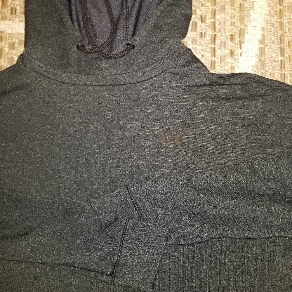 Under Armour Pullover